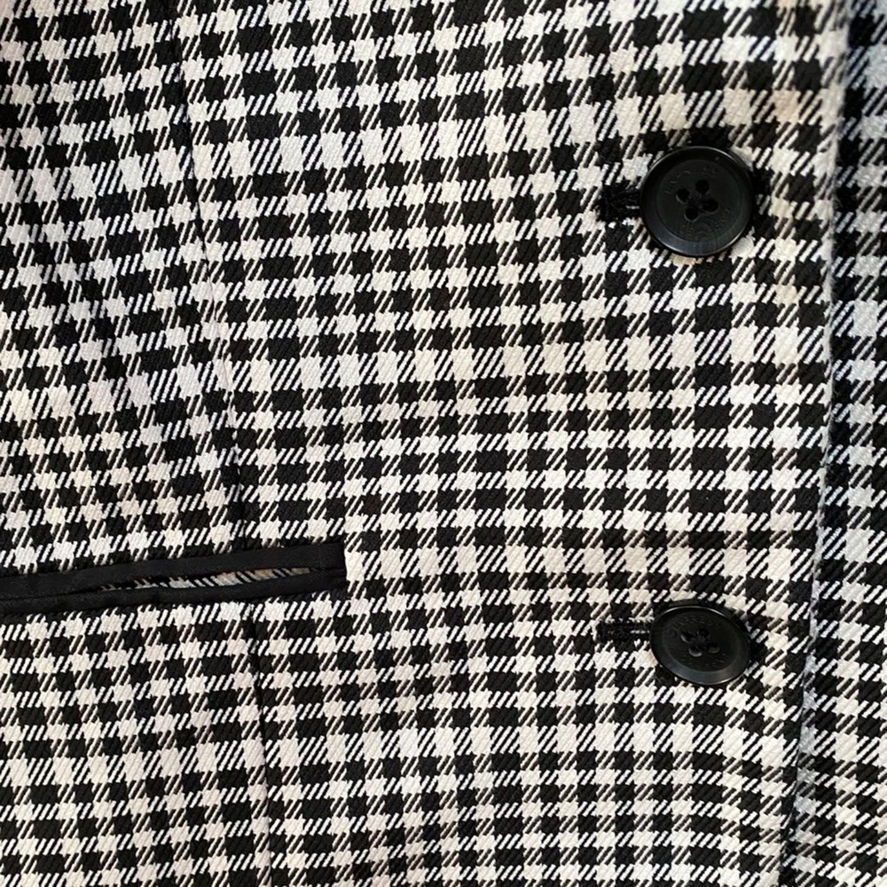 Express Plaid Houndstooth Blazer Cropped
Jacket Size 4 Like New - Picture 2 of 6